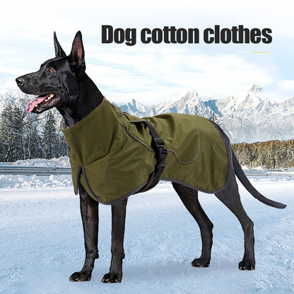 Abenteuerbereit: Robuste Winterjacke für Hunde